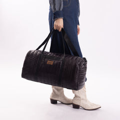 LEE49-001  LEE Quilted Puffer Duffle Bag