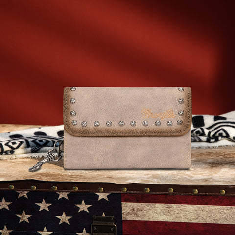 WG64-W001  Wrangler Studded Accents Tri-fold Key-Chain Wallet - Beige