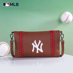 MLB-NY106 MLB New York Yankees Team Bi-Fold Clutch/Crossbody