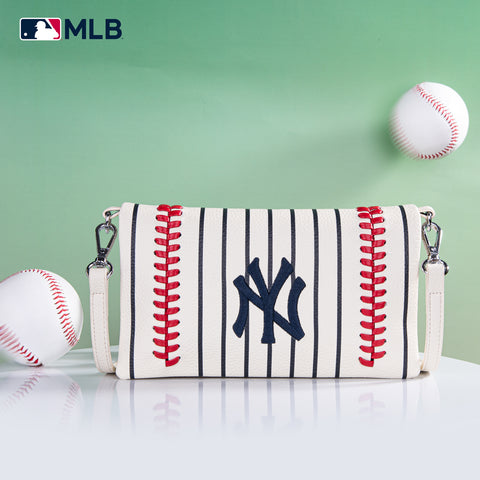 MLB-NY106 MLB New York Yankees Team Bi-Fold Clutch/Crossbody