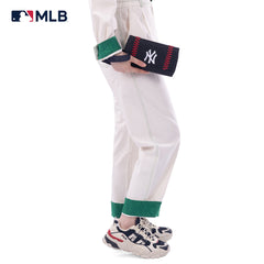 MLB-NY107  MLB New York Yankees Team Wallet/Wristlet