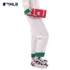 MLB-NY107  MLB New York Yankees Team Wallet/Wristlet