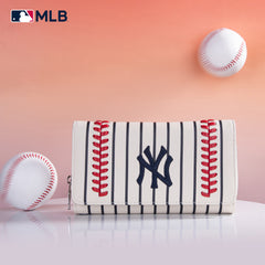 MLB-NY107  MLB New York Yankees Team Wallet/Wristlet