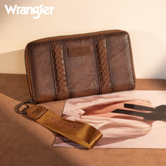 WG2208-W006  Wrangler Whipstitch Wallet/Wristlet - Brown