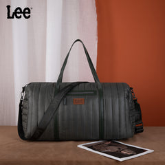 LEE49-001  LEE Quilted Puffer Duffle Bag