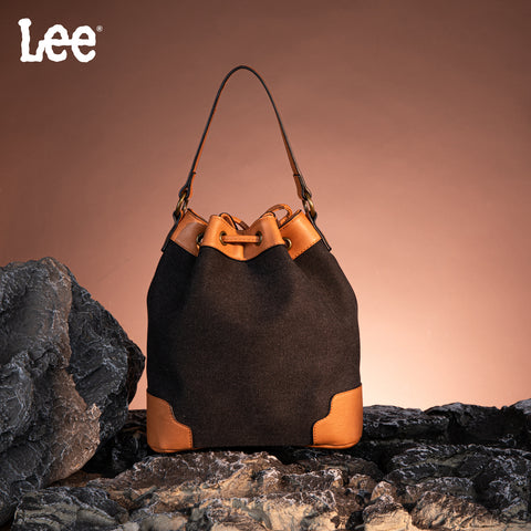 LEE53-003  LEE  Waxed Canvas Drawstring Hobo Bag/Crossbody