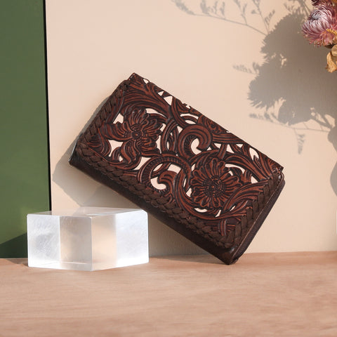 TR186-W010  Trinity Ranch Floral Tooled Collection Wallet